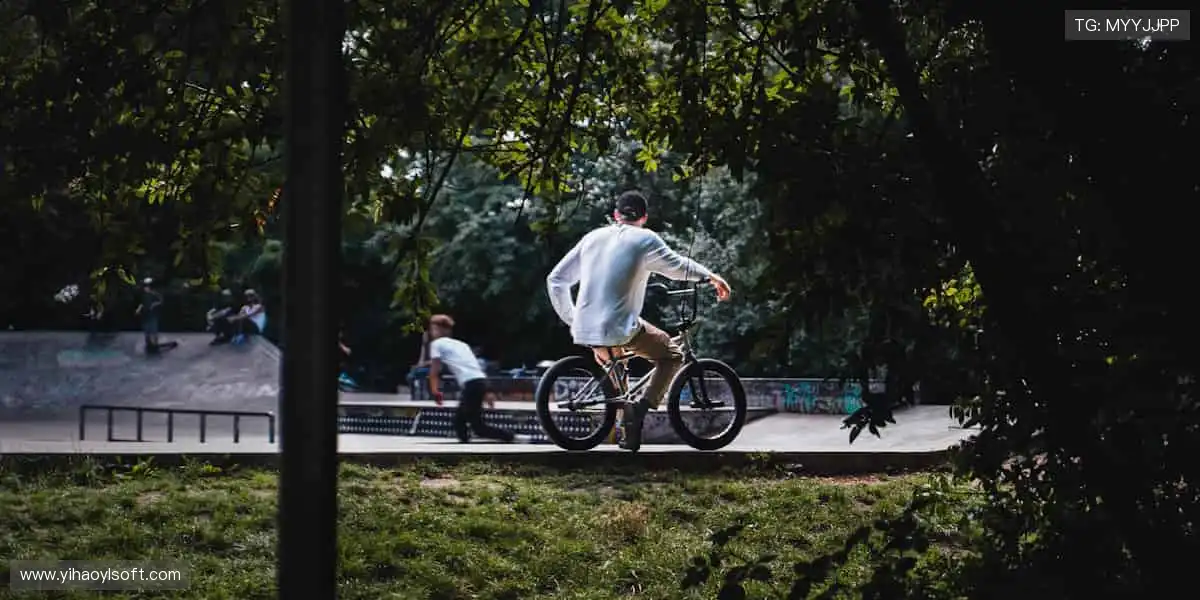 手机游戏首选平台:海量房间自由切换,社交互动不再孤单